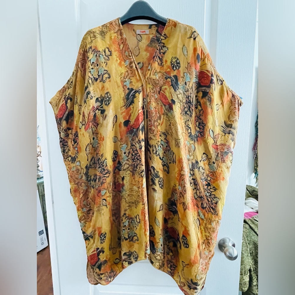 Vibrant Geisha Print Tunic/Cover-up/Wrap